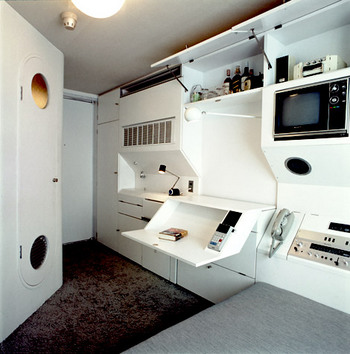 nakagin-capsule-model-interior