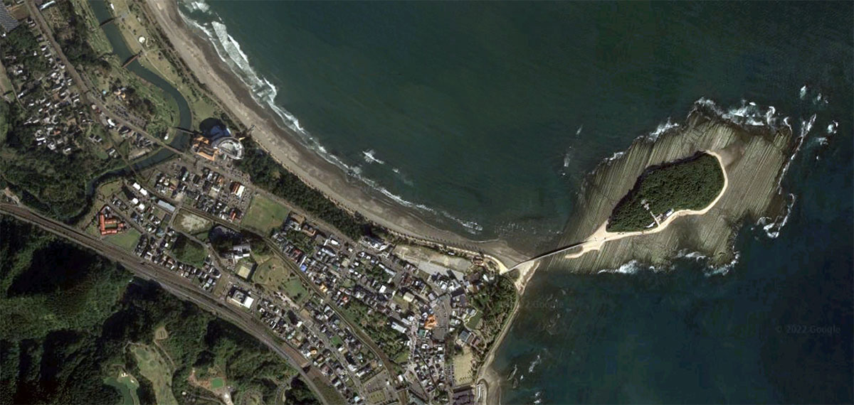 MyBestPlace - Aoshima, The Island Where Cats Rule